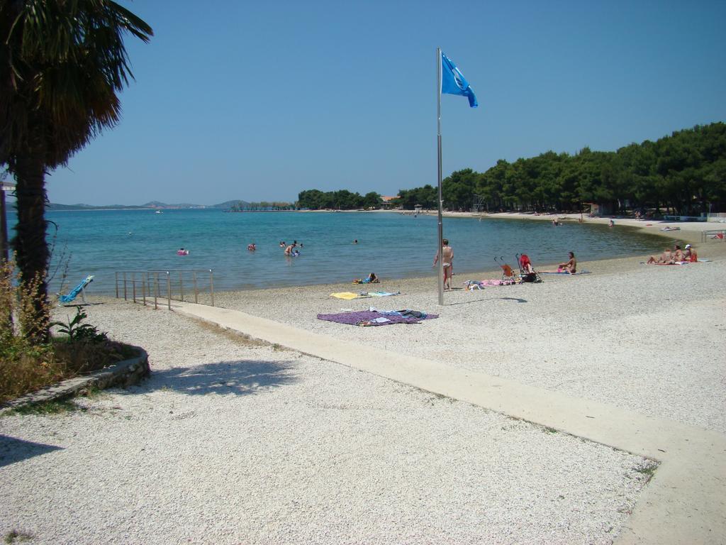 Apartments Pinus Pirovac Dış mekan fotoğraf