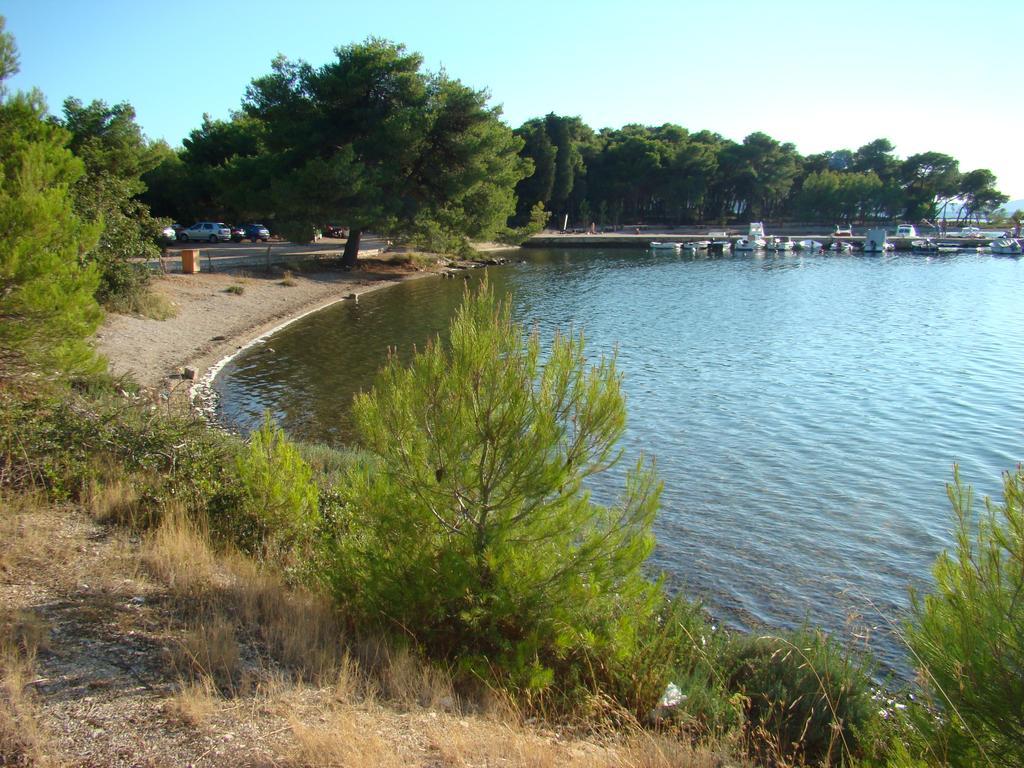 Apartments Pinus Pirovac Dış mekan fotoğraf